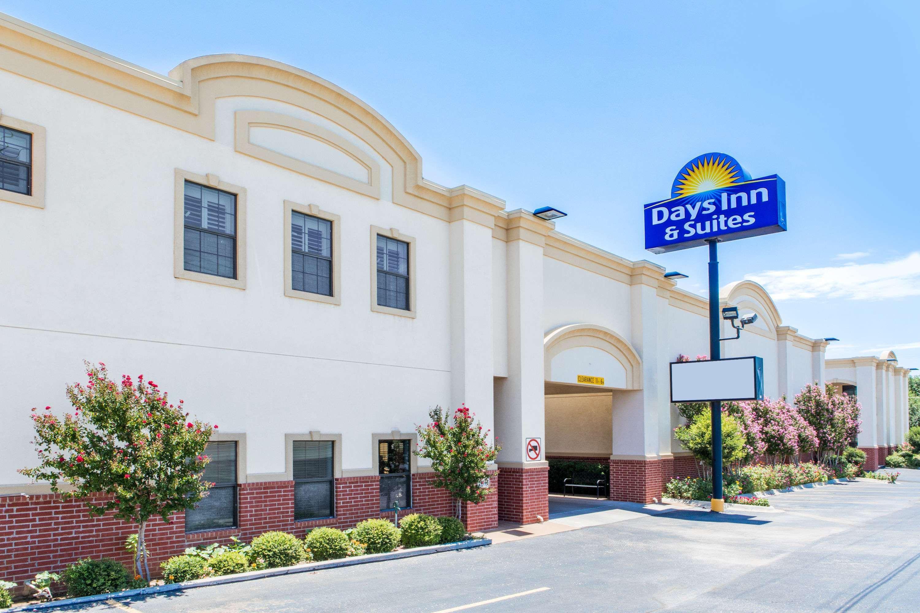 Days Inn & Suites Big Spring Exteriér fotografie